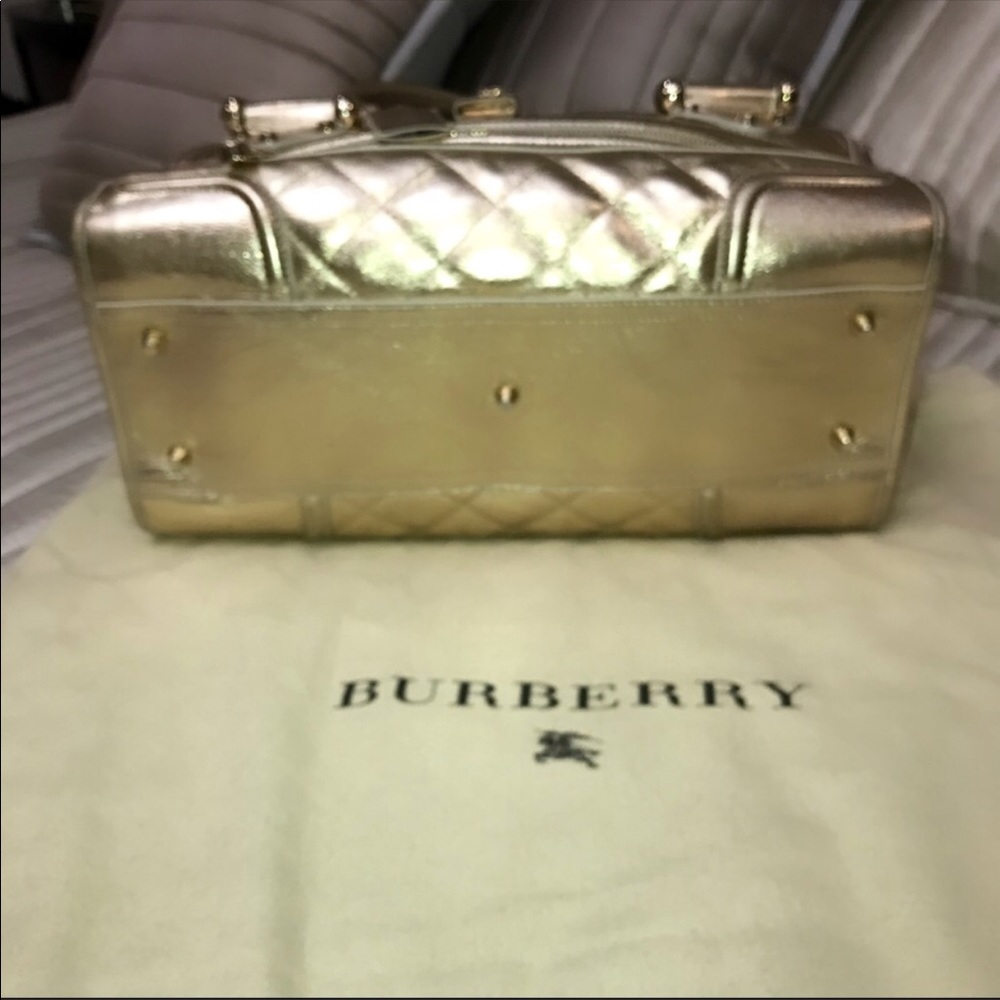 Authentic Burberry large metallic leather purse - Picture 4 of 8